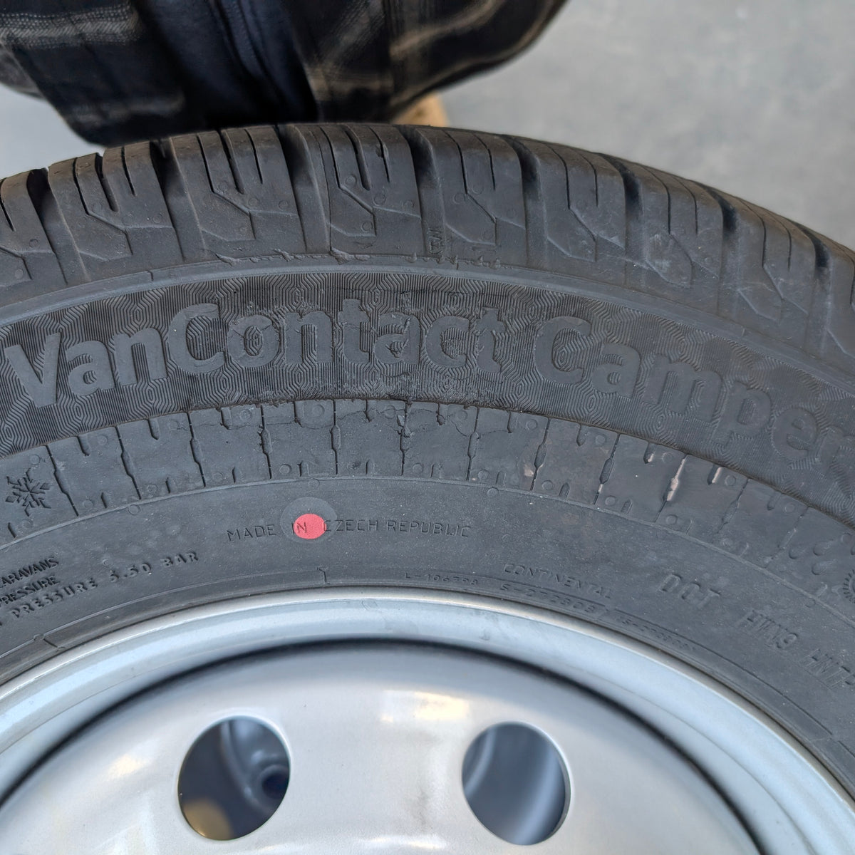Continental Van Connect Camper 225/75R16